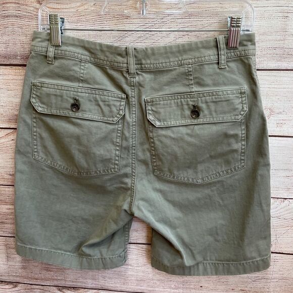 J CREW CARGO SHORTS IN OLIVE GREEN‎ - Picture 3 of 4